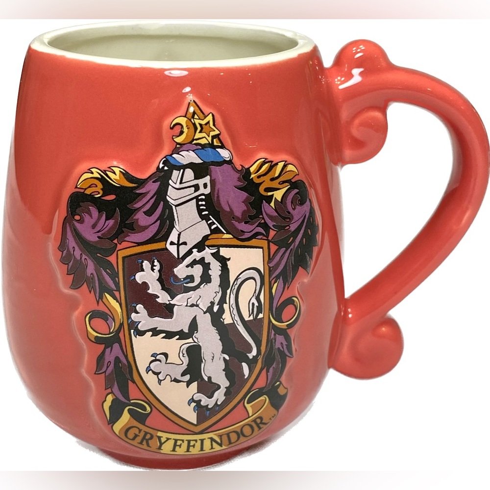 Harry Potter Ceramic Gryffindor  Crest 16oz Mug, NEW